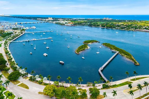 $1,395,000 | 701 South Olive Avenue, Unit 515, West Palm Beach, FL 33401