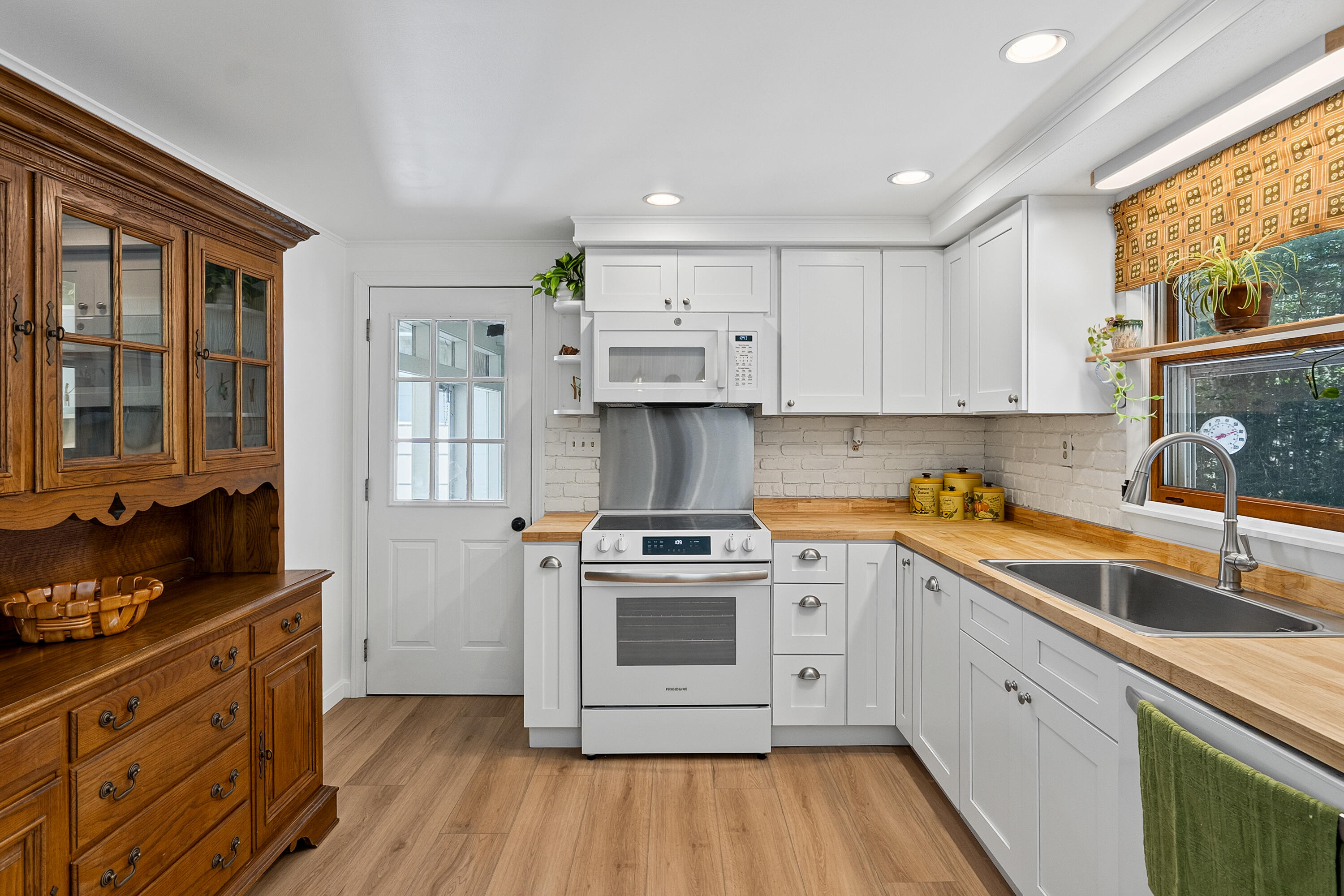 23 Nichols Road Boothbay, ME 04544 - Photo 24 of 63 23 Nichols Rd_0139