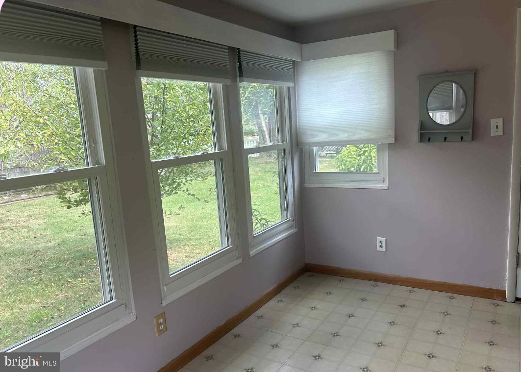 41 Wolfs Bridge Road Carlisle, PA 17013 - Photo 22 of 26 sun room