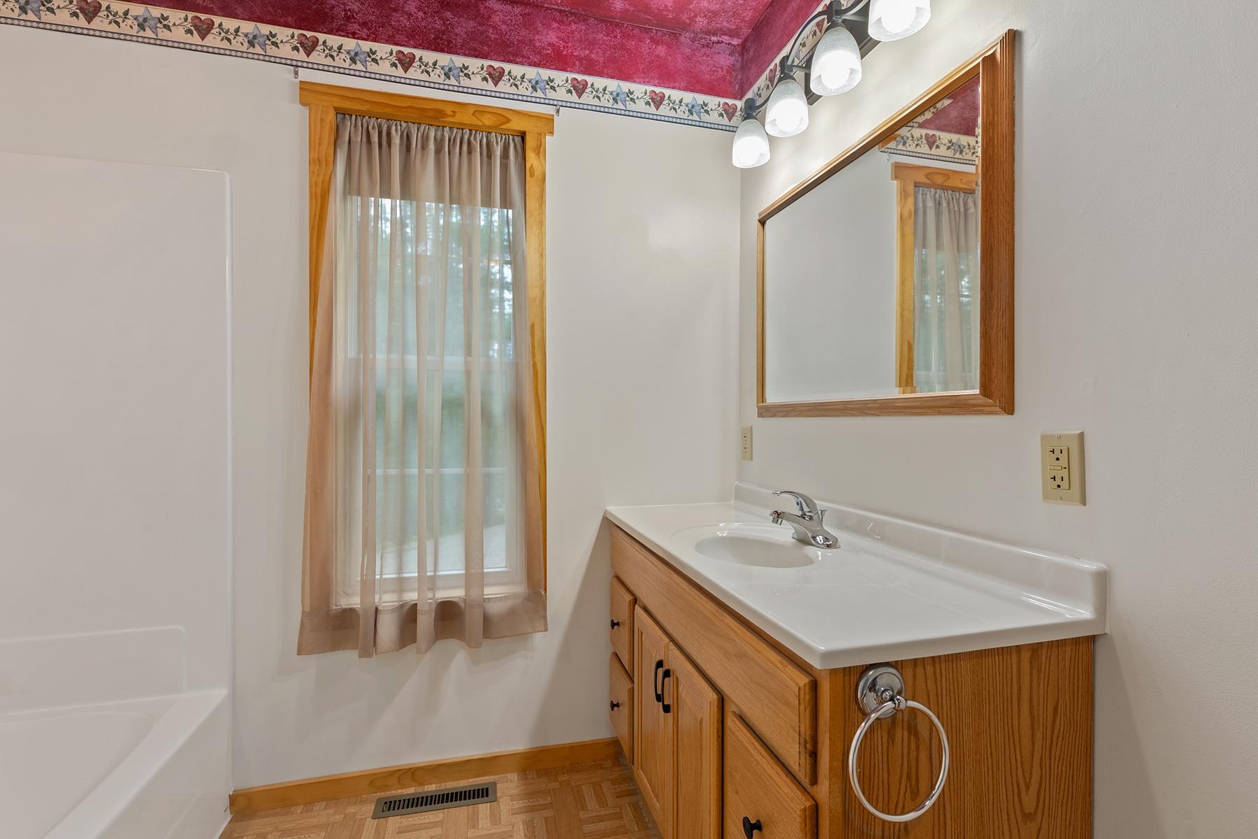 6913 Lake Mildred Road Rhinelander, WI 54501 - Photo 10 of 36 Gallery Image 10
