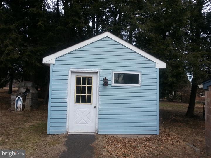 1001 Rhawn Street Philadelphia, PA 19111 - Photo 6 of 6 Storage Shed