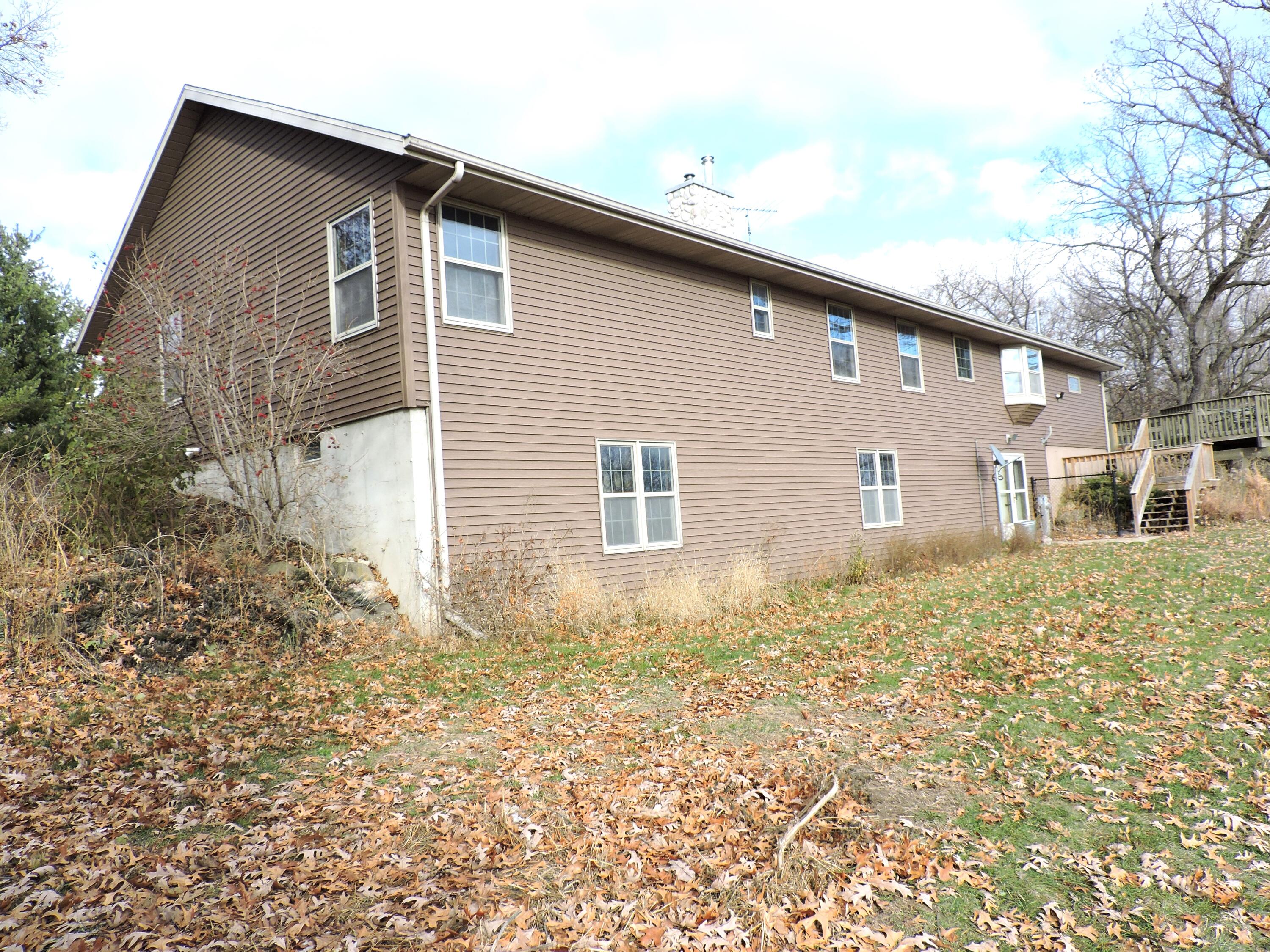 W9007 County Rd C Oakland, WI 53538 - Photo 30 of 40 Rear