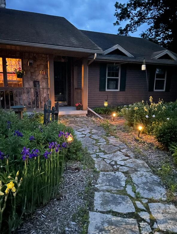 W9007 County Rd C Oakland, WI 53538 - Photo 6 of 40 FrontF3