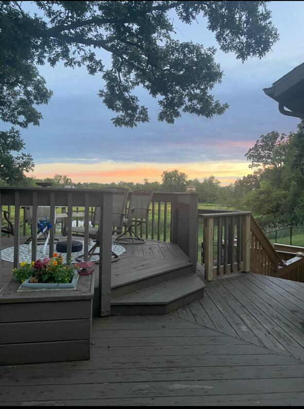 W9007 County Rd C Oakland, WI 53538 - Photo 9 of 40 Deck3