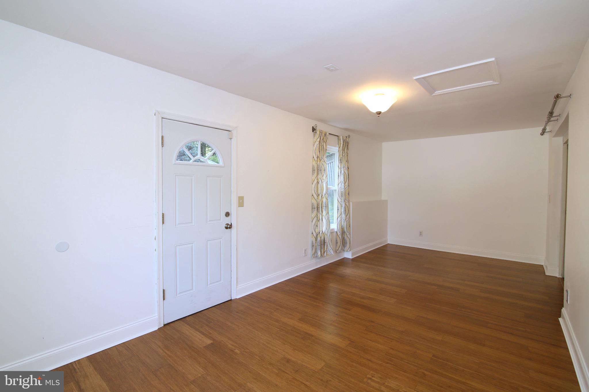 6623 Huntsman Boulevard Springfield, VA 22152 - Photo 16 of 32 Family Room