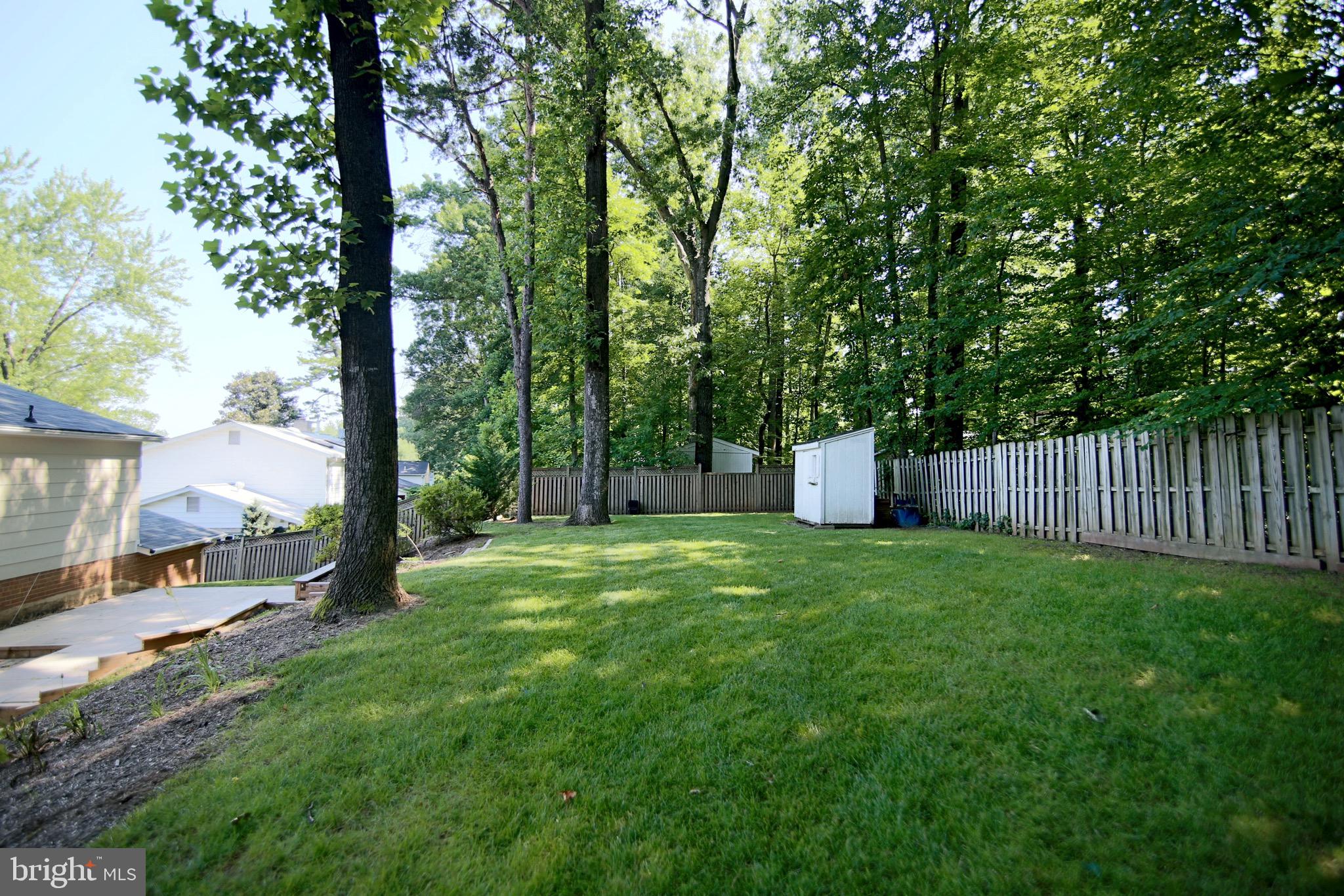 6623 Huntsman Boulevard Springfield, VA 22152 - Photo 30 of 32 Flat Backyard