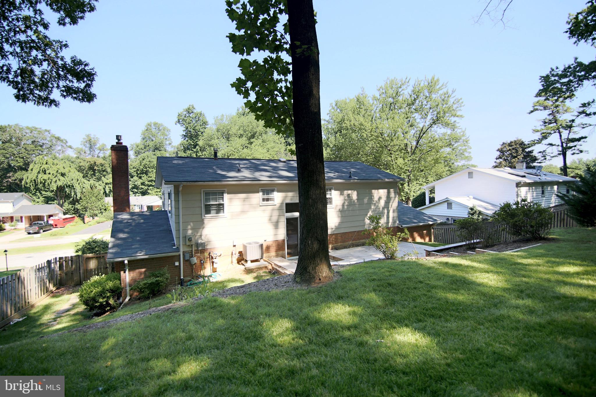 6623 Huntsman Boulevard Springfield, VA 22152 - Photo 32 of 32 Rear View of Home
