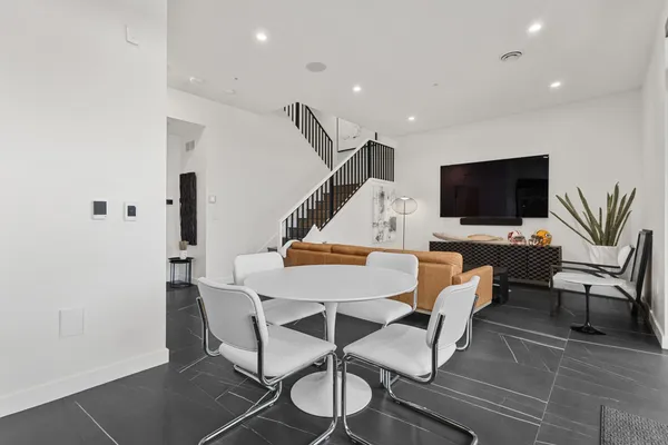 $1,679,000 | 1104 Brookwood Drive, Unit 21, Green Bay, WI 54304