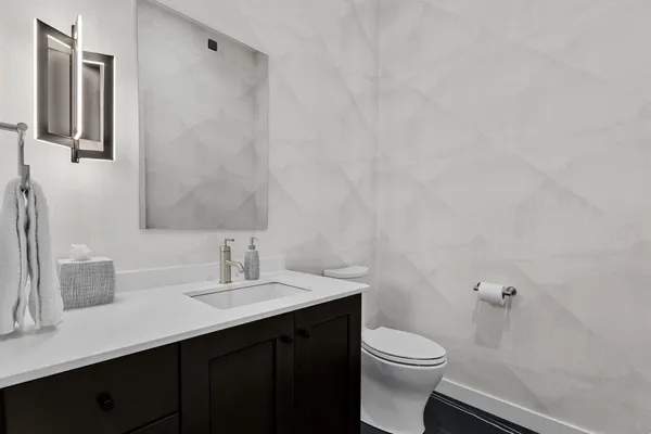 $1,679,000 | 1104 Brookwood Drive, Unit 21, Green Bay, WI 54304