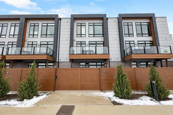 $1,679,000 | 1104 Brookwood Drive, Unit 21, Green Bay, WI 54304