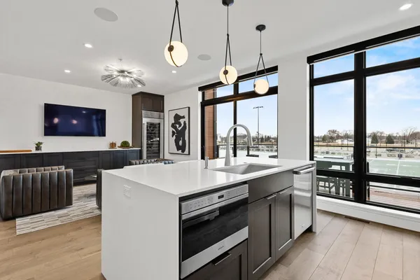 $1,679,000 | 1104 Brookwood Drive, Unit 21, Green Bay, WI 54304