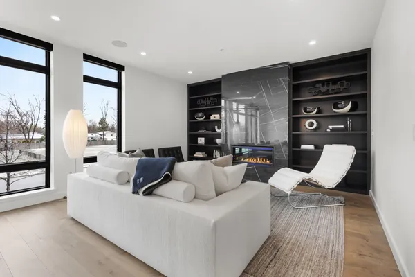 $1,679,000 | 1104 Brookwood Drive, Unit 21, Green Bay, WI 54304