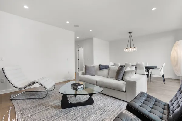 $1,679,000 | 1104 Brookwood Drive, Unit 21, Green Bay, WI 54304