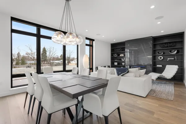 $1,679,000 | 1104 Brookwood Drive, Unit 21, Green Bay, WI 54304