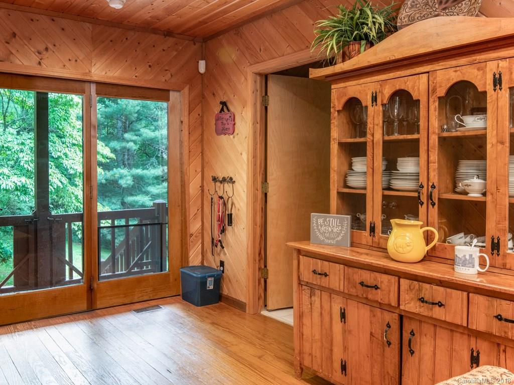 20 Running Deer Road Candler, NC 28715 - Photo 11 of 36 Gallery Image 11
