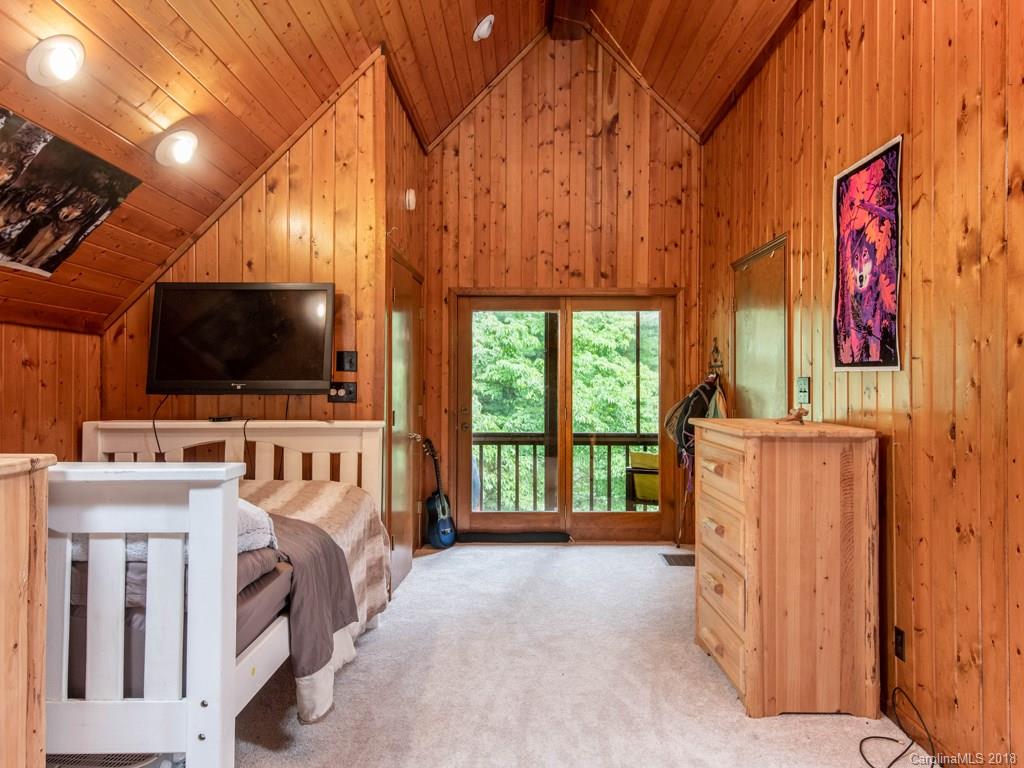 20 Running Deer Road Candler, NC 28715 - Photo 12 of 36 Gallery Image 12