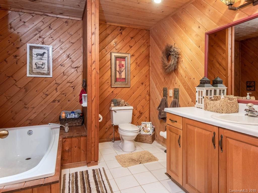20 Running Deer Road Candler, NC 28715 - Photo 14 of 36 Gallery Image 14