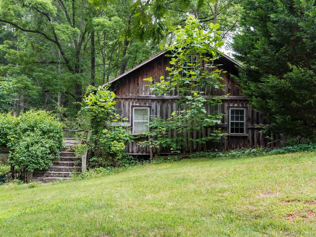 20 Running Deer Road Candler, NC 28715 - Photo 30 of 36 Gallery Image 30