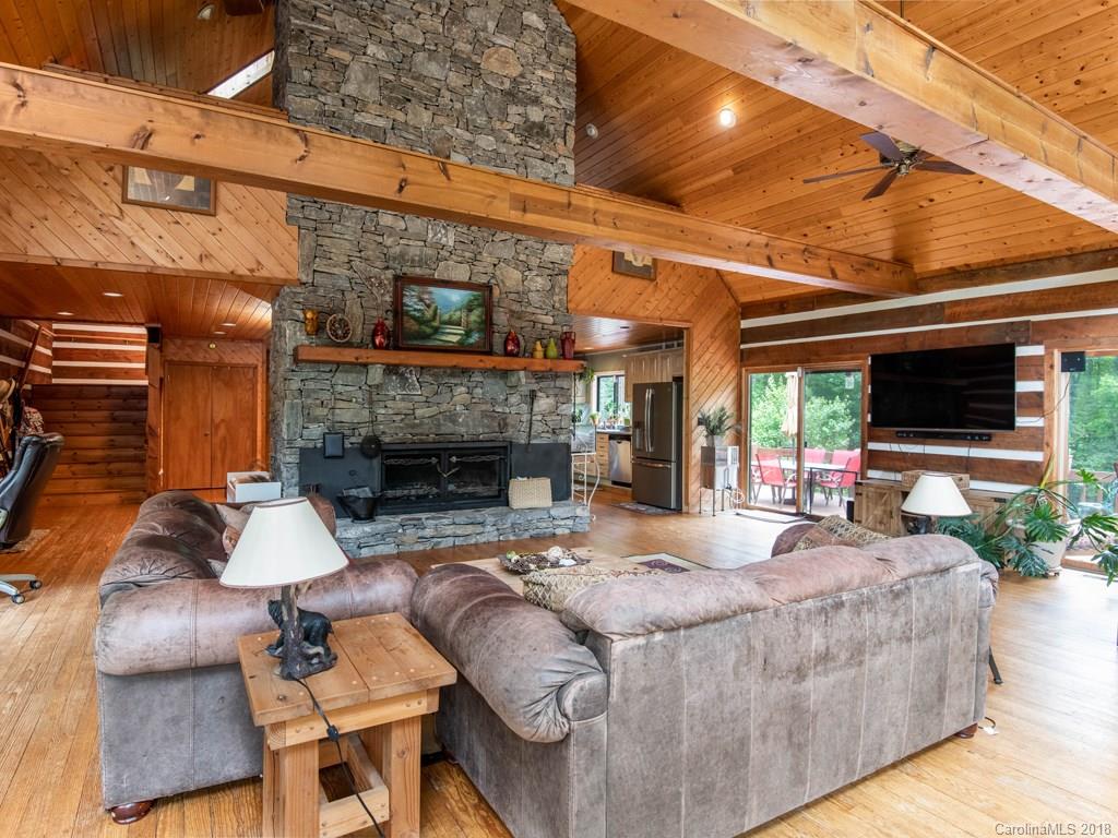 20 Running Deer Road Candler, NC 28715 - Photo 7 of 36 Gallery Image 7