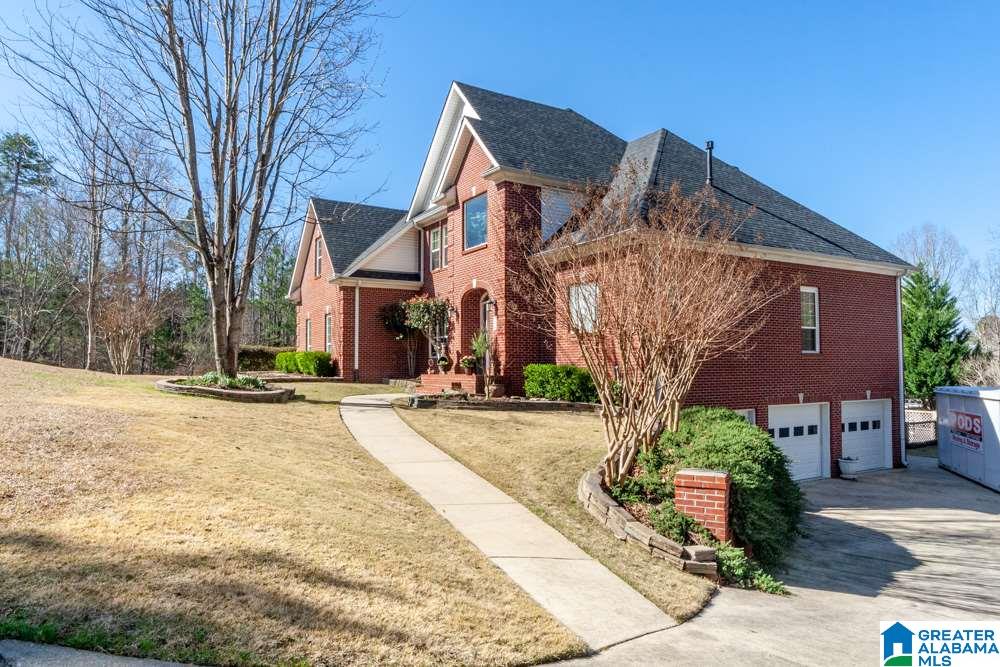 104 Hampton Lane Pelham, AL 35124 - Photo 3 of 50