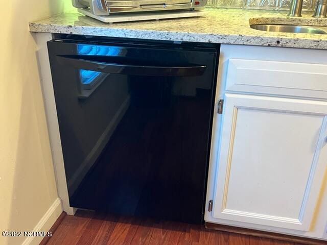 1985 Quail Ridge Road, Unit L Greenville, NC 27858 - Photo 13 of 43 Dishwasher