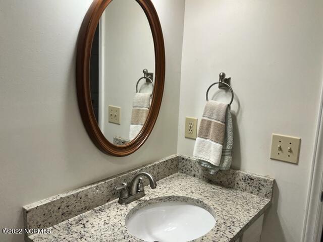 1985 Quail Ridge Road, Unit L Greenville, NC 27858 - Photo 23 of 43 Guest Bath Vanity