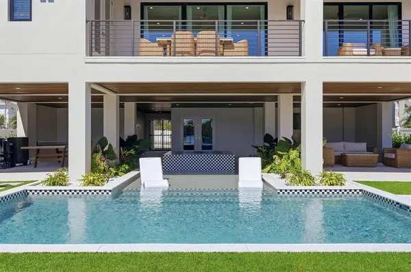 $7,195,000 | 319 Tarpon Street, Anna Maria, FL 34216