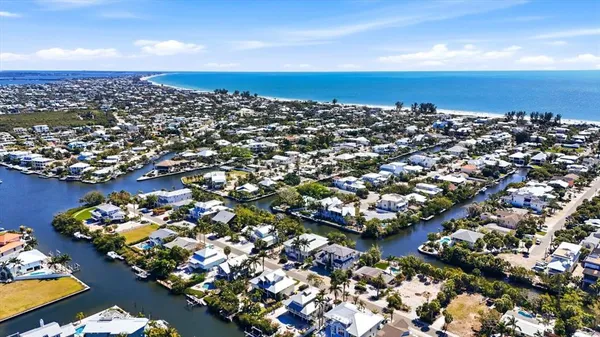 $7,195,000 | 319 Tarpon Street, Anna Maria, FL 34216