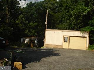 123 Clearfield Road New Providence, PA 17560 - Photo 3 of 5