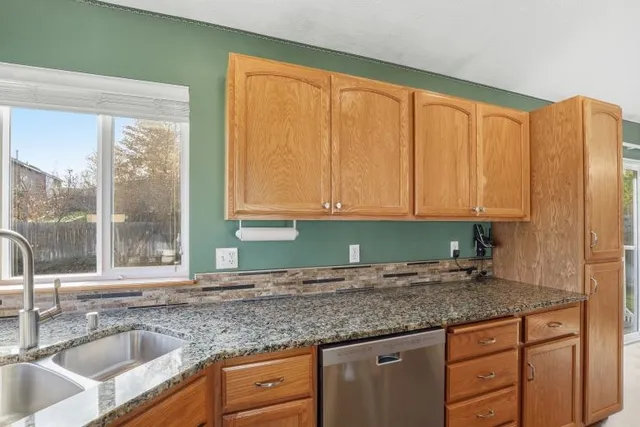 $515,000 | 18306 East 11th Avenue, Greenacres, WA 99016