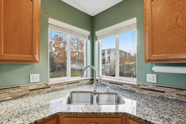 $515,000 | 18306 East 11th Avenue, Greenacres, WA 99016