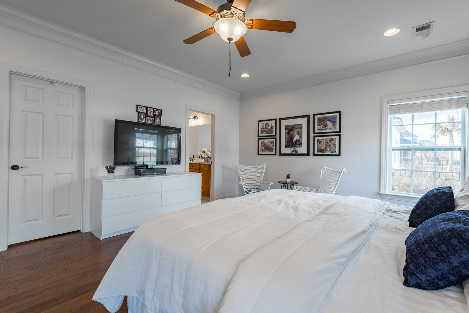 1196 Rivers Reach Drive Charleston, SC 29492 - Photo 27 of 66 Master suite light and bright