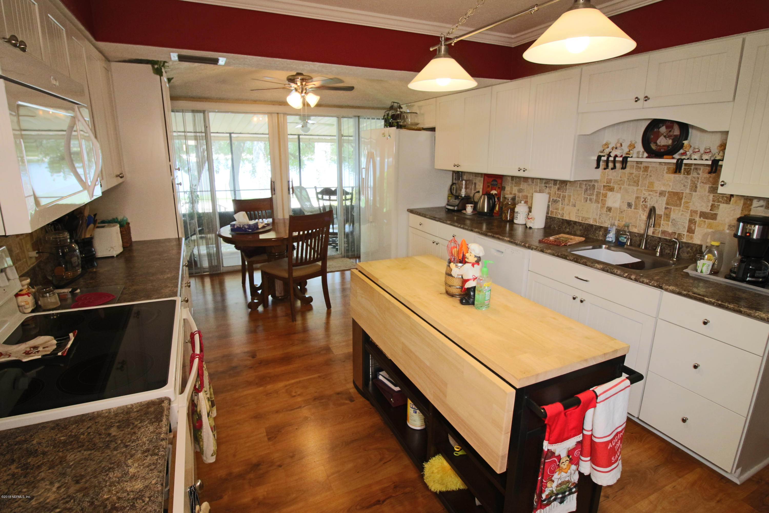 6554 Brooklyn Bay Road Keystone Heights, FL 32656 - Photo 6 of 23 Eating space In Kitchen
