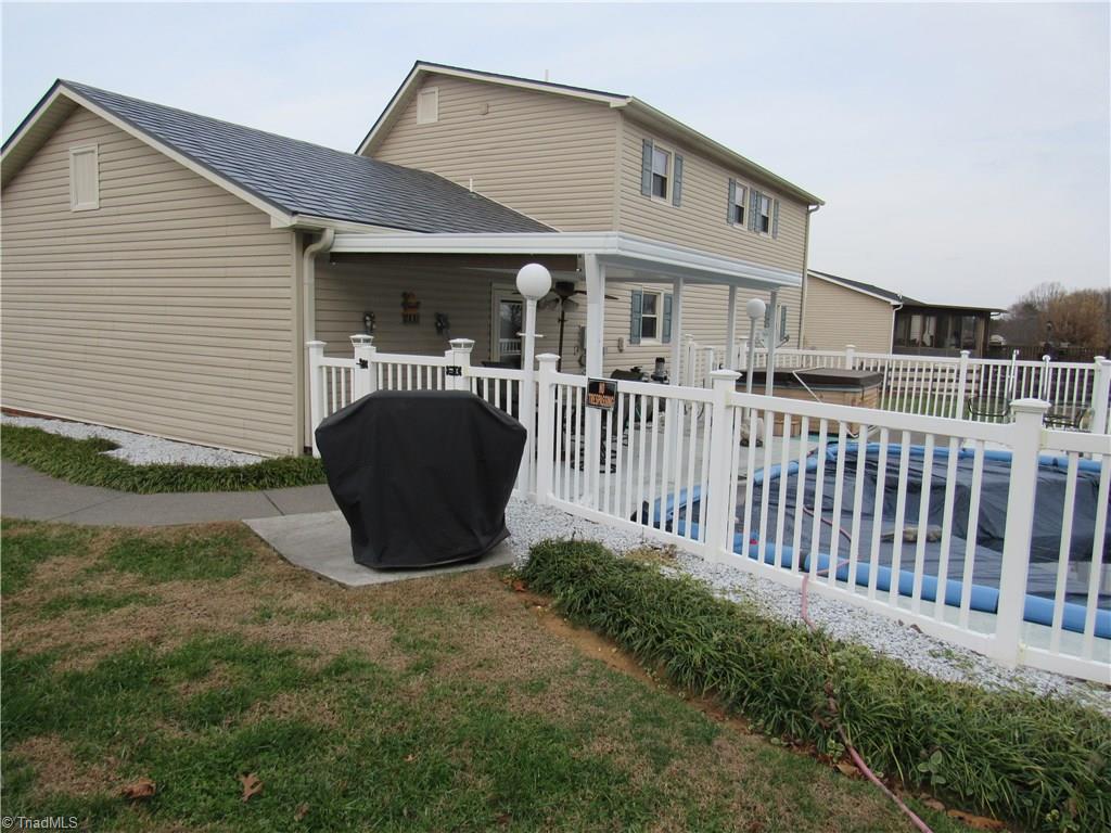 902 Mountain View Road King, NC 27021 - Photo 15 of 30