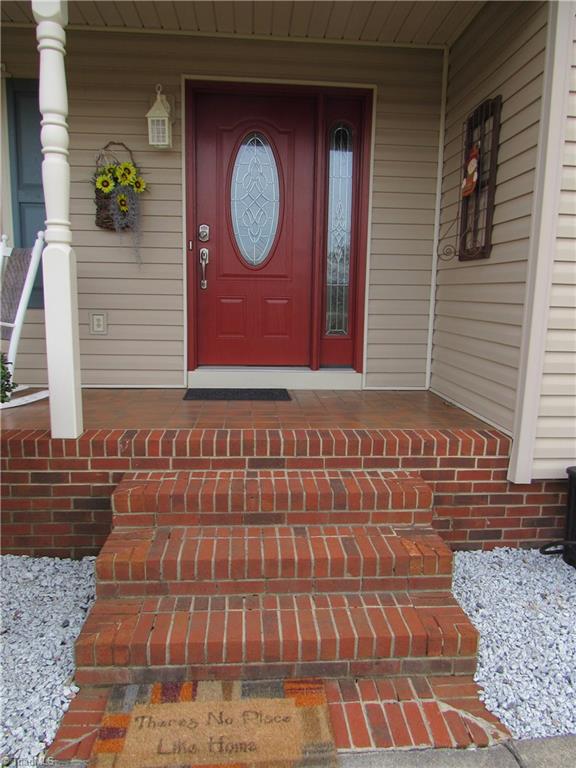 902 Mountain View Road King, NC 27021 - Photo 16 of 30