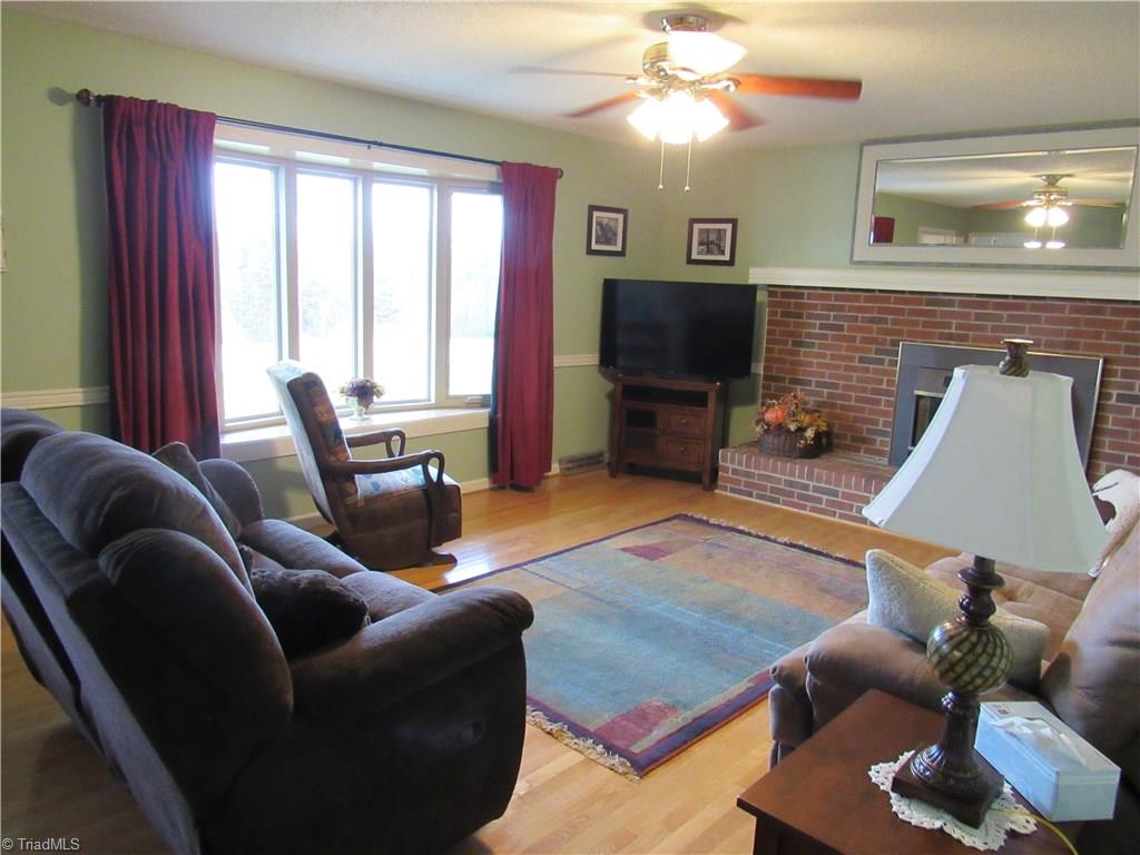 902 Mountain View Road King, NC 27021 - Photo 17 of 30