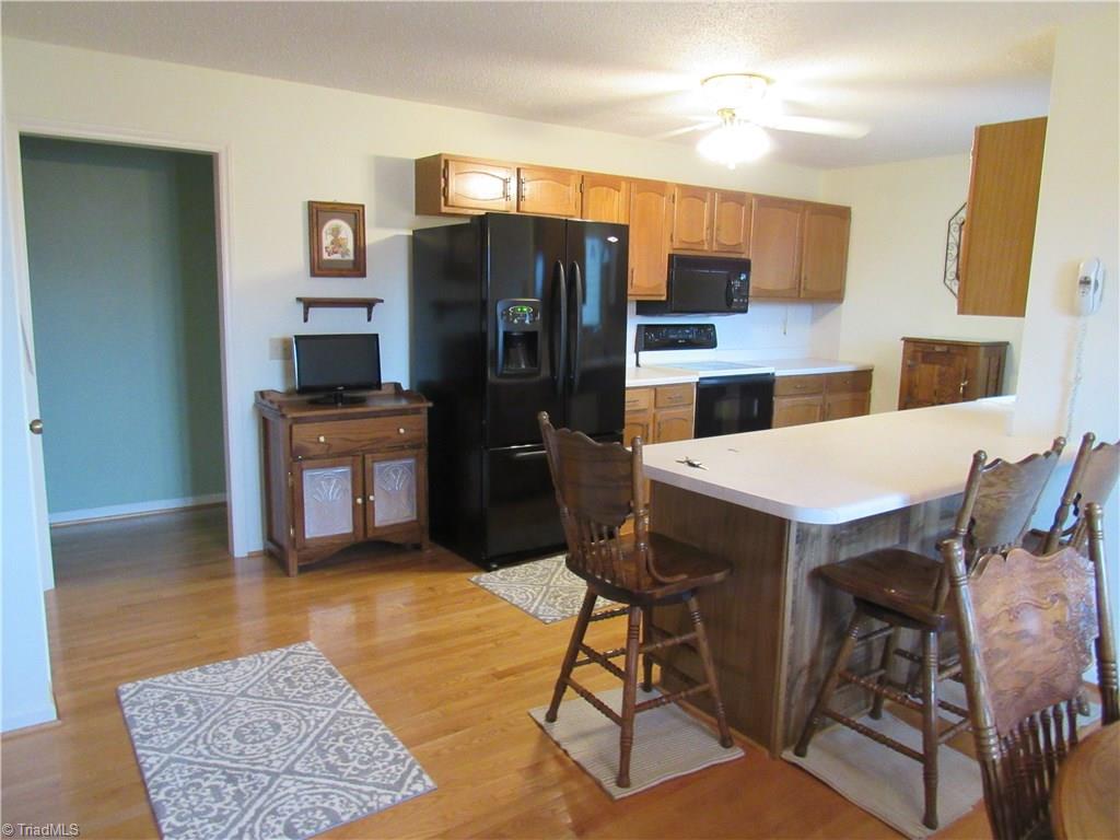 902 Mountain View Road King, NC 27021 - Photo 25 of 30