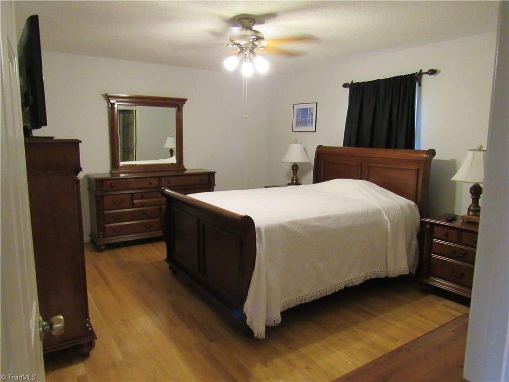 902 Mountain View Road King, NC 27021 - Photo 27 of 30