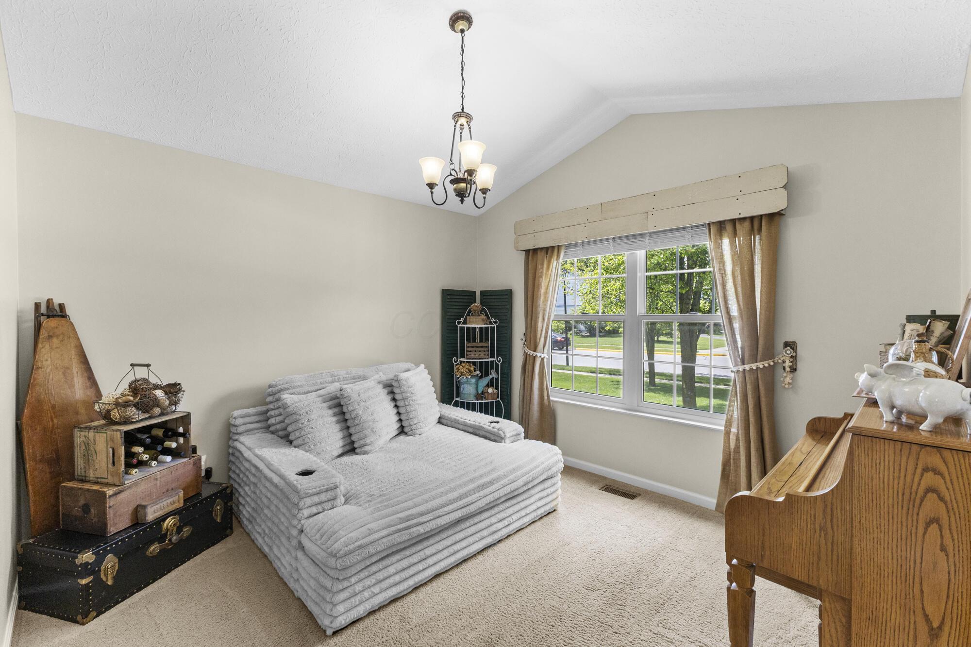 736 Prairie Road Galloway, OH 43119 - Photo 9 of 55
