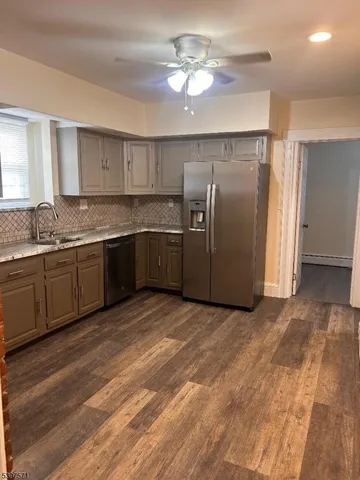 $2,500 | 18 Cedar Street, Bloomfield, NJ 07003