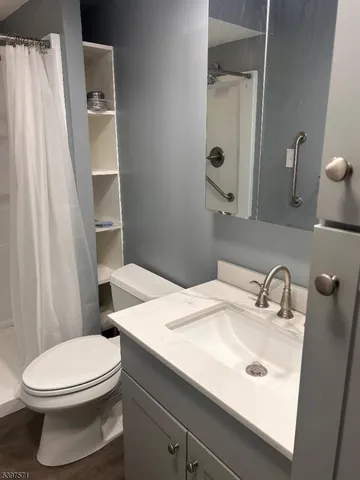 $2,500 | 18 Cedar Street, Bloomfield, NJ 07003