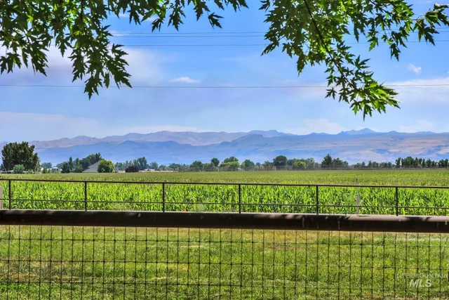 $1,850,000 | 27114 Lower Pleasant Ridge Road, Wilder, ID 83676