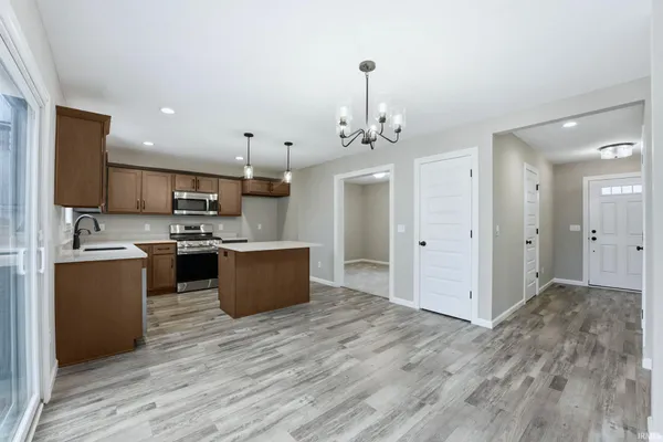 $369,900 | 10926 Carob Thorn Trail, Roanoke, IN 46783