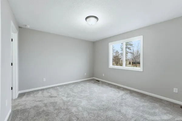 $369,900 | 10926 Carob Thorn Trail, Roanoke, IN 46783