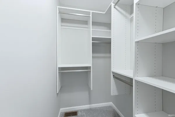 $369,900 | 10926 Carob Thorn Trail, Roanoke, IN 46783