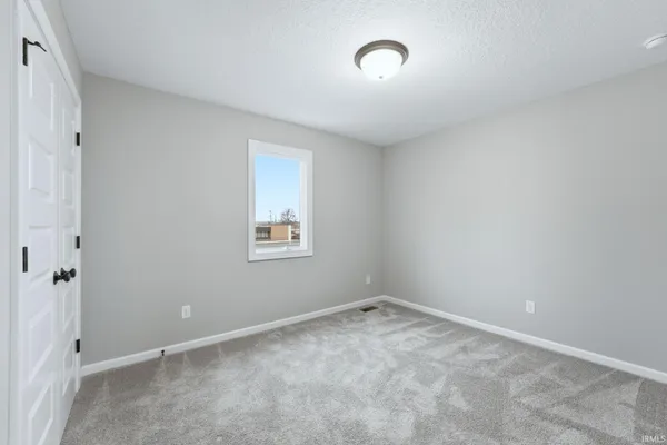 $369,900 | 10926 Carob Thorn Trail, Roanoke, IN 46783