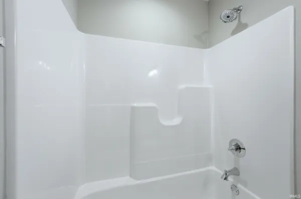 $369,900 | 10926 Carob Thorn Trail, Roanoke, IN 46783