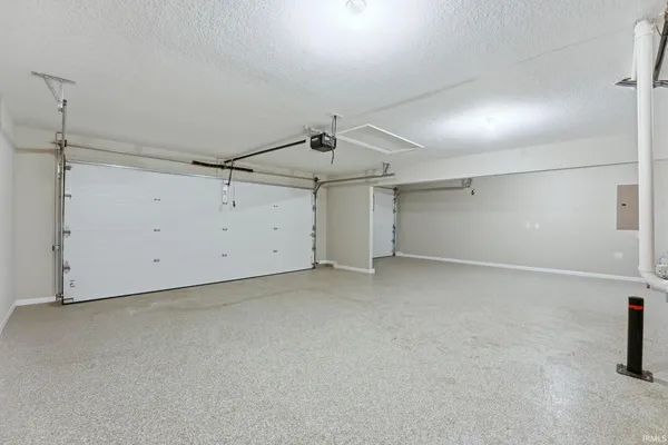 $369,900 | 10926 Carob Thorn Trail, Roanoke, IN 46783