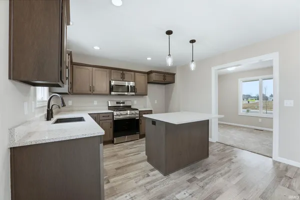 $369,900 | 10926 Carob Thorn Trail, Roanoke, IN 46783