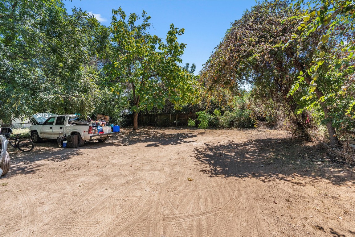 6311 Del Monte Road Austin, TX 78741 - Photo 20 of 24 a view of car parked on the side of the road